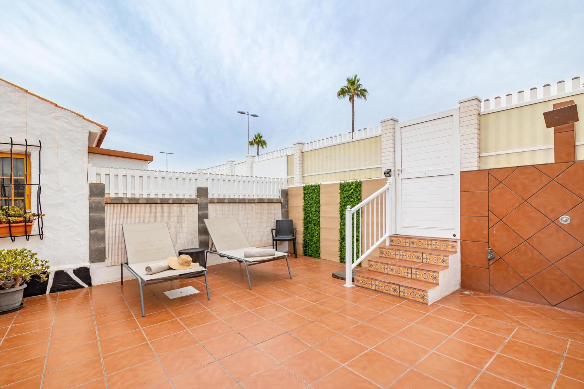 Canarian Holiday Home - Sunset Bungalow In Playa Del Ingles San Bartolome Bagian luar foto